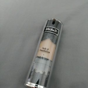 Kat von d Lock it foundation in Medium 45